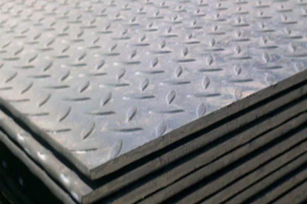 Chequered/checkered plates