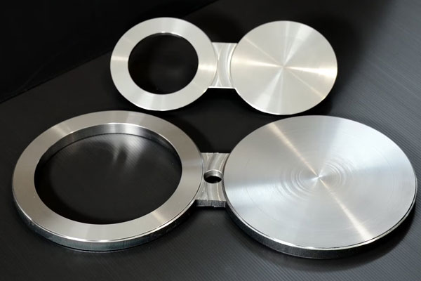 Spectacle Blind Flange